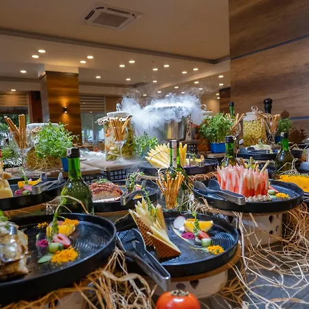 Hotel Fore & 4*