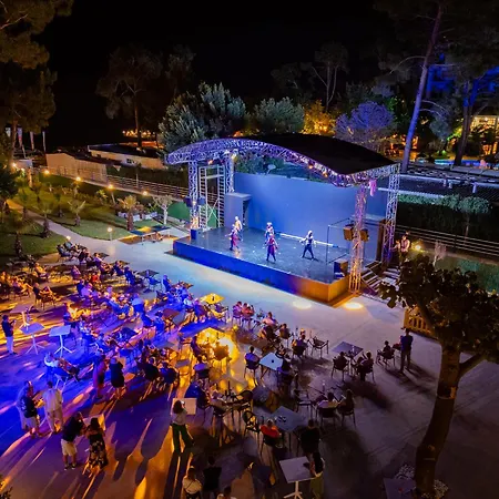 Hotel Fore & 4*